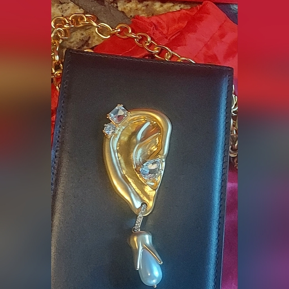 🌹Rare Schiaparelli Black Leather Ear Chain Phone Case - Picture 12 of 15